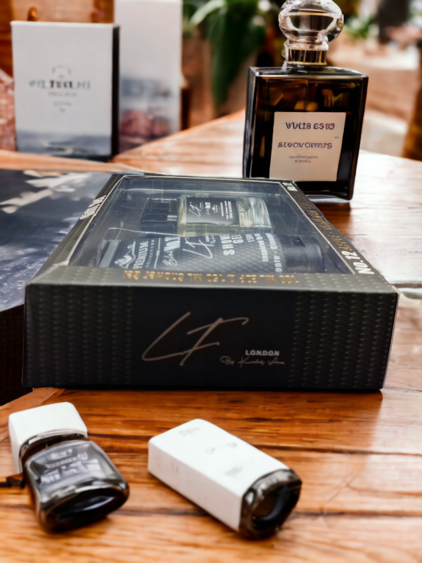 Livfragrance® Blend No.12 Gift Set 100ml EDP Perfume and 150ml Shower Gel Apple Cinnamon and Agarwood Notes
